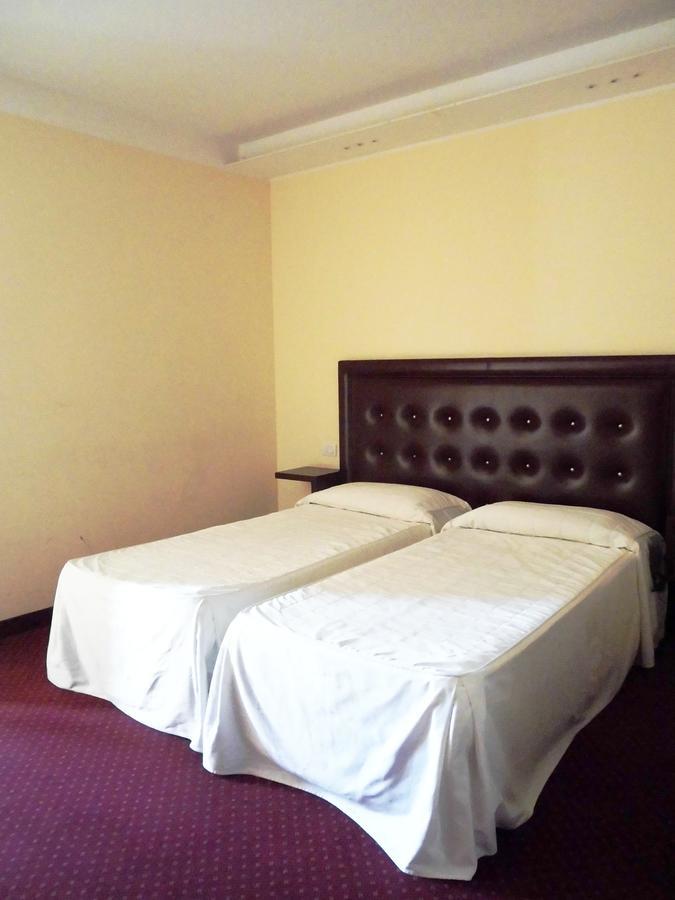 Hotel Il Perugino Corciano Luaran gambar